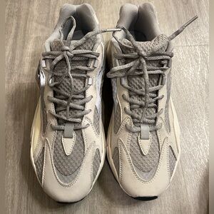 Adidas Yeezy Boost 700 V2 Static  Size 12